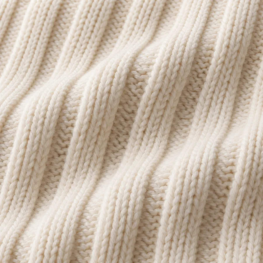 Wide-Spaced Vertical Ribs